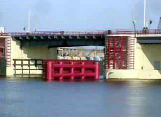 Naktī uz ceturtdienu būs pacelts Ventas tilts