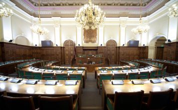13.Saeimā nepārvēlēto deputātu kompensācijām nepieciešami 610 374 eiro