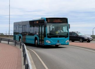 Slēgs sezonālos autobusu reisus