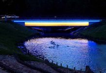 No automašīnas noplūdusi eļļa ietecējusi Vidumupītē