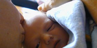 Bērnu piedzimšanas pabalstu novadā piešķīrs, ja arī nebūs deklarēti abi vecāki