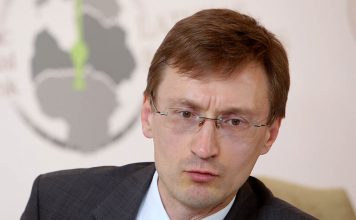 Sociologs: Sabiedrības attieksme pret valdību ir ļoti kritiska