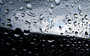 Otrdienas rītā turpina snigt, dienas gaitā sniegs pāries lietū