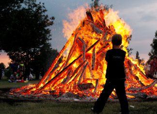 Vasaras saulgriežus arī šogad sagaidīs Jūrkalnes Ugunspļavā