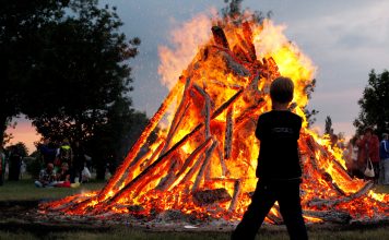 Vasaras saulgriežus arī šogad sagaidīs Jūrkalnes Ugunspļavā