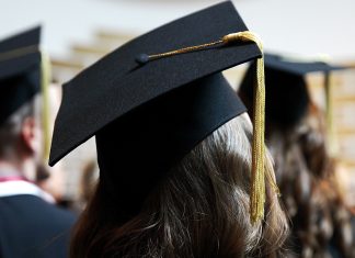 Tikai katrs sestais jaunietis pēc studijām ārzemēs plāno atgriezties Latvijā