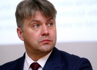 Tiesībsargs: Valodu lielu dara cilvēki