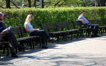 Aptauja: 80% Latvijas iedzīvotāju satrauc ekonomiskās krīzes varbūtība