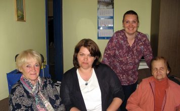 VTO padomes locekle Inga Antāne tiekas ar ostas pensionāriem