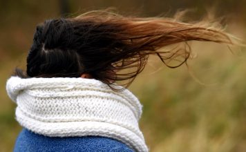 Rīta pusē Kurzemes piekrastē vējš sasniegs 25 m/s spēku