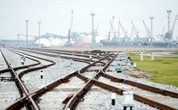 Hāze: Palielinot dzelzceļa tarifu, kravas atradīs ceļus Krievijas un Klaipēdas ostās