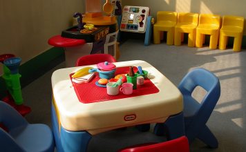 Kāda ir vidēji vienam bērnam piederošu rotaļlietu kastes vērtība?