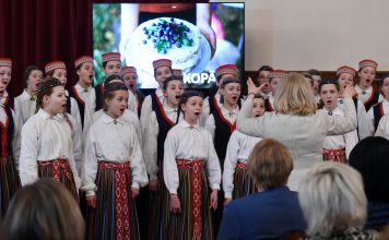 Latviešu komponistu radītas Ziemssvētku dziesmas koncertā Jaunrades namā