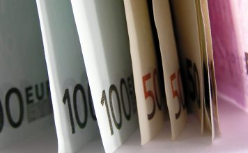 Ekonomists: Vai uzņēmēji spēs nopelnīt strauja algu kāpuma apstākļos?