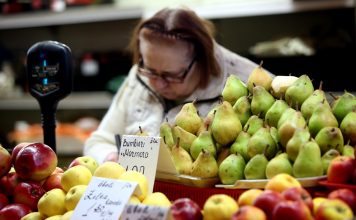 Lauksaimnieki: Rodas iespaids, ka tiek bruģēts ceļš PVN shēmotājiem