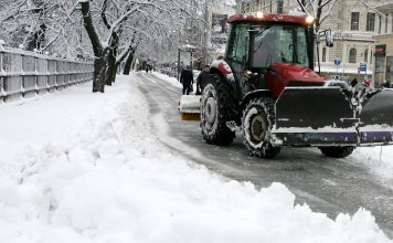Šorīt sniega un ledus dēļ apgrūtināta braukšana arī Ventspils novadā