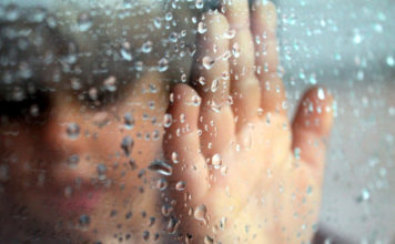 Garās brīvdienas sāksies ar lietu, vēlāk saule mīsies ar mākoņiem