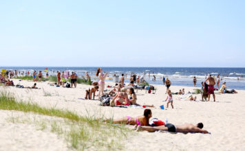 Vakar +19, šorīt +13 grādi: Ventspilī atkal krasas ūdens temperatūras svārstības