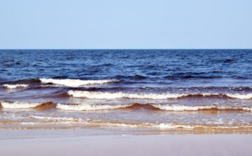 Ūdens temperatūra jūrā pie Ventspils šorīt +16,5 grādi