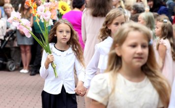 Šurp grāmatas. Uz skolu!