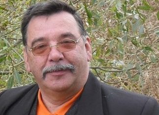 Dzejas dienu noslēgumā – tikšanās ar dzejnieku Hariju Krūzi