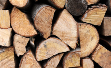 Ventspilnieki arī turpmāk varēs saņemt pabalstus apkurei un malkai