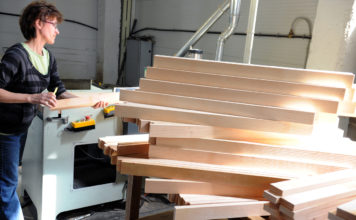 Kas uztur apstrādes rūpniecības izaugsmi? Kokrūpniecība