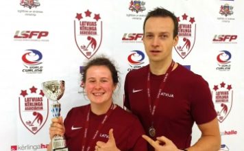 Ventspils kērlingisti Blumberga un Gulbis otro gadu pēc kārtas uzvar Latvijas čempionātā