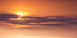 Piektdien bieži uzspīdēs saule