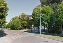 Ventspilī uzstādītas īpaši atstarojošas ielu nosaukumu plāksnītes