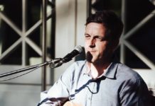 Kārlis Kazāks šovakar atgriežas Ventspilī ar koncertu jahtu ostā