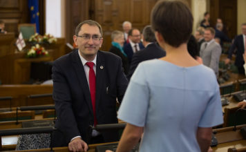 Satiksmes ministrs Linkaits tiksies ar Ventspils domes un brīvostas vadību