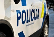 Traģiskās avārijas laikā pie Ventspils ugunsdzēsēji novērsuši degvielas noplūdi