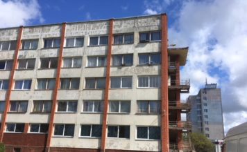 “Pilsētas ar rītdienu” ēnas puse vai nams Fabrikas ielā