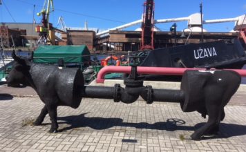 Kariņš atnes valstij miljardus. Lembergs turpina kaitēt Ventspils brīvostai