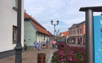 Piektdienas vakara pastaigas “Skatu punkti” programma