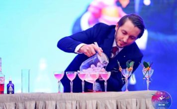 Bārmenis Andris Reizenbergs nāk klajā ar jaunumiem
