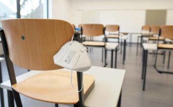 COVID-19 saslimstības strauja pieauguma dēļ arī Ventspilī slēdz skolas