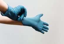 Infektologi: Vakcinācijai ir augsta efektivitāte un samazināts risks saslimt
