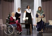 Ventspils teātris aicina uz kriminālkomēdijas “8 mīlošas sievietes” pirmizrādi