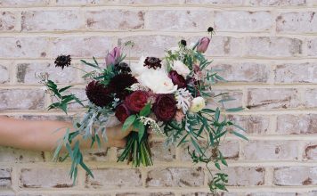 Aicina uz meistarklasi “Ziedu dekori svētkiem”