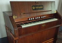 Amatu mājā atgriežas harmonijs