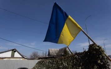 Medvedevs par «referendumu» rezultātiem: «Laipni lūgti mājās, Krievijā!»