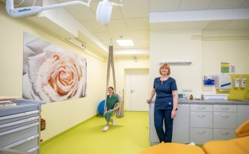 Ventspils slimnīcā pieejamas izzinošas un praktiskas nodarbības topošajiem un jaunajiem vecākiem