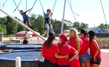 Vasarā turpinās bērnu un jauniešu nodarbinātības programma