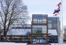 Galvenajā bibliotēkā ir skatāma Ziedoņa muzeja ceļojošā izstāde “Es atkal neatvados”