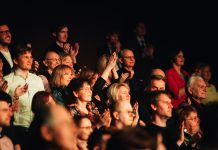 “Jūras vārtu” jubilejā – populāras dziesmas no izrādēm un mūziķu hīti