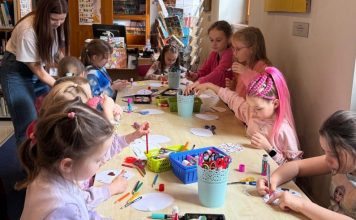 Ventspils bibliotēkas piedāvā vasaras brīvlaika nodarbības bērniem arī augustā