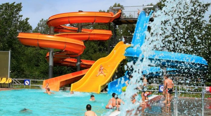 Sezonas darba laika izmaiņas ūdens atrakciju parkos