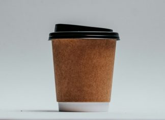 Kofeīna spilventiņi: tendence pusaudžiem, potenciāls drauds veselībai